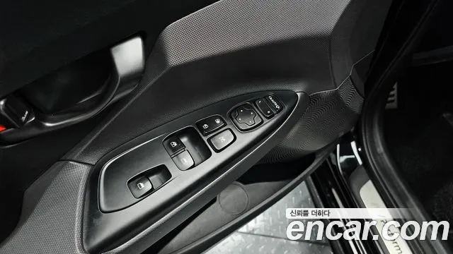 Hyundai Veloster 2020