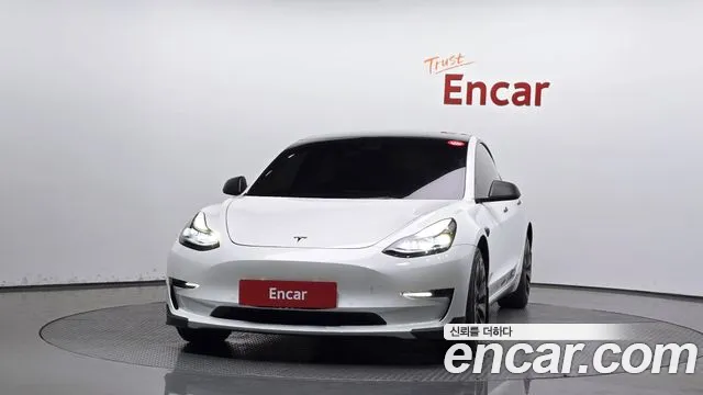Tesla Model 3 2022