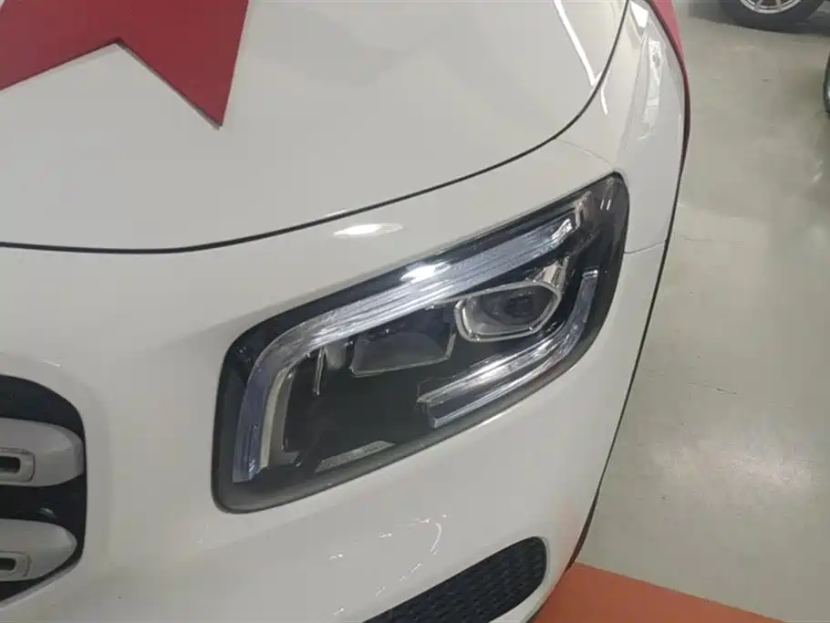 Mercedes-Benz GLA 2021
