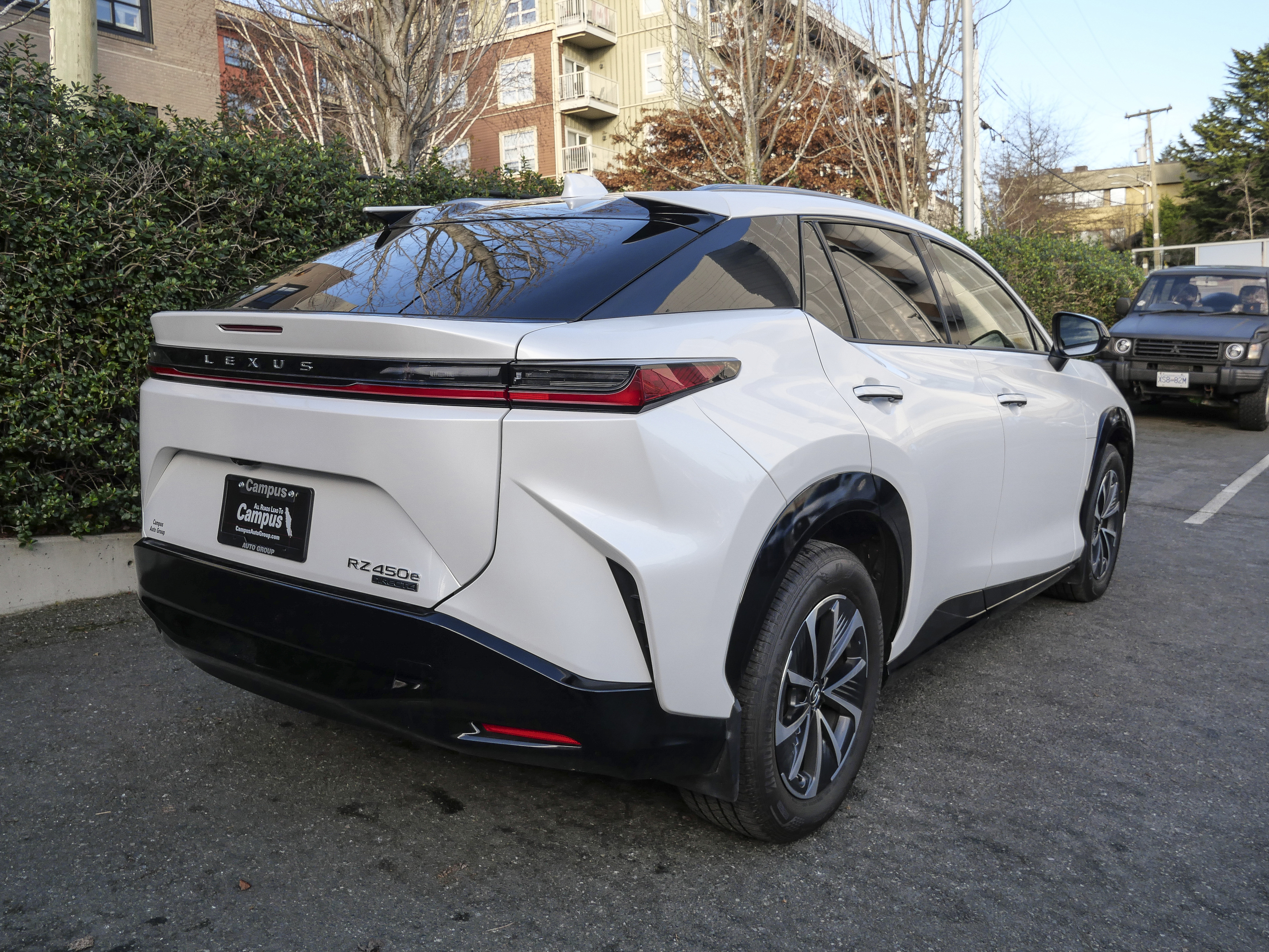 Lexus RZ 2024