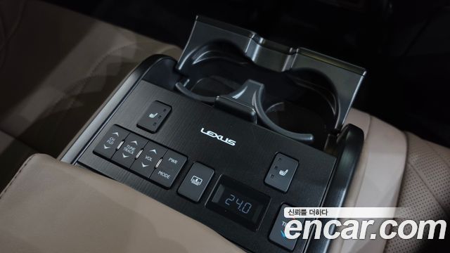 Lexus ES 2024