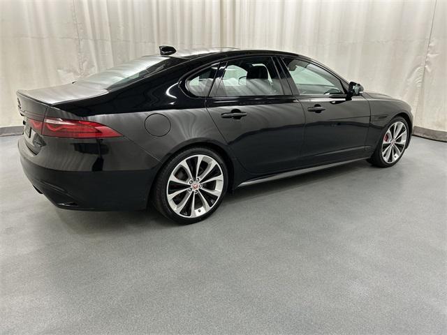 Jaguar XF 2022