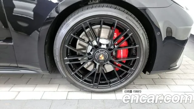 Porsche Panamera 2025
