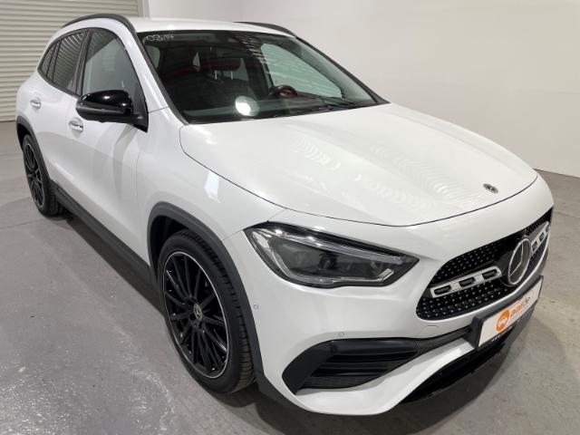 Mercedes-Benz GLA 200 2021