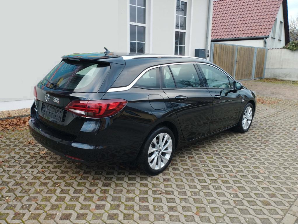 Opel Astra 2021