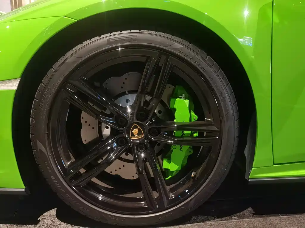 Lamborghini Huracán 2023