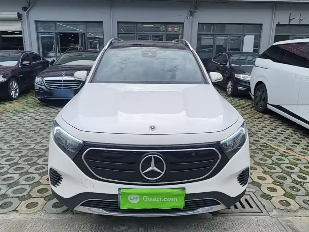 Mercedes-Benz EQB 2023