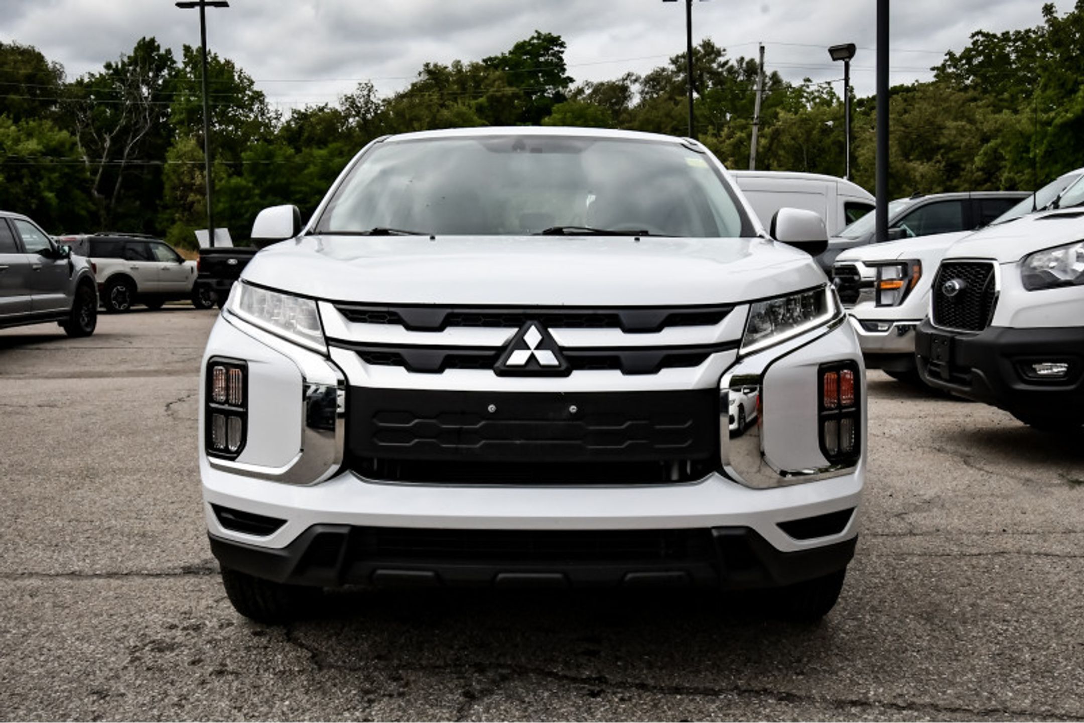Mitsubishi RVR 2023