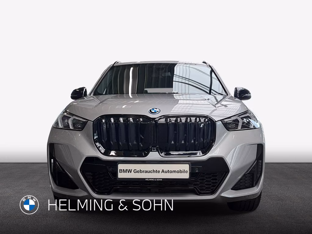 BMW iX1 2023