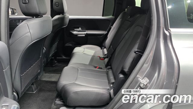 Mercedes-Benz GLB 2024