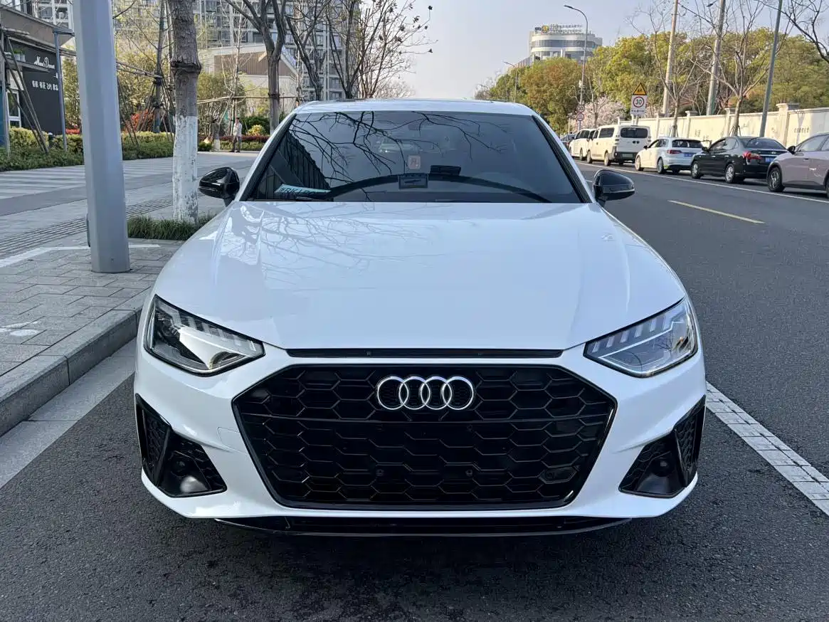Audi A4 2024