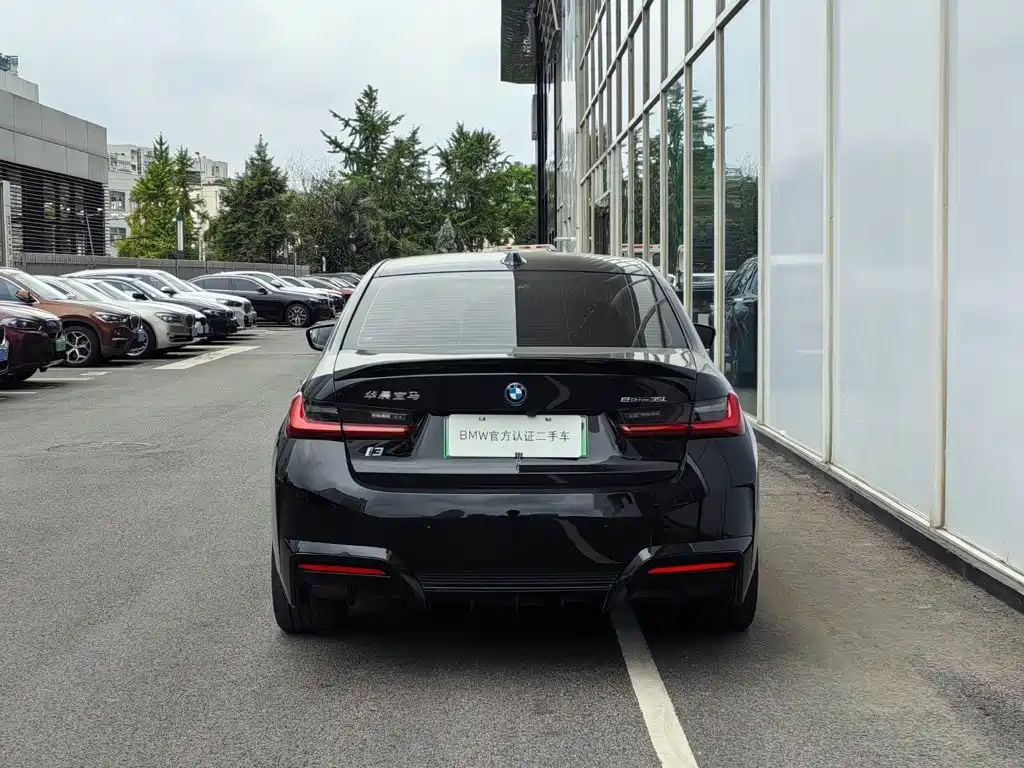 BMW i3 2024