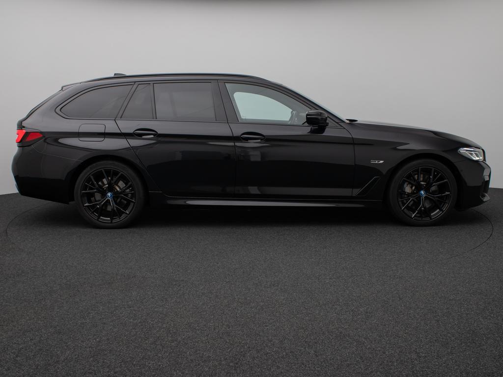 BMW 530 2022