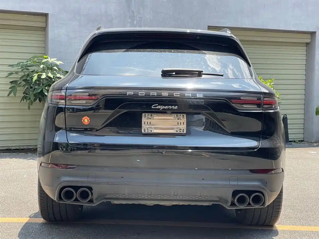 Porsche Cayenne 2022