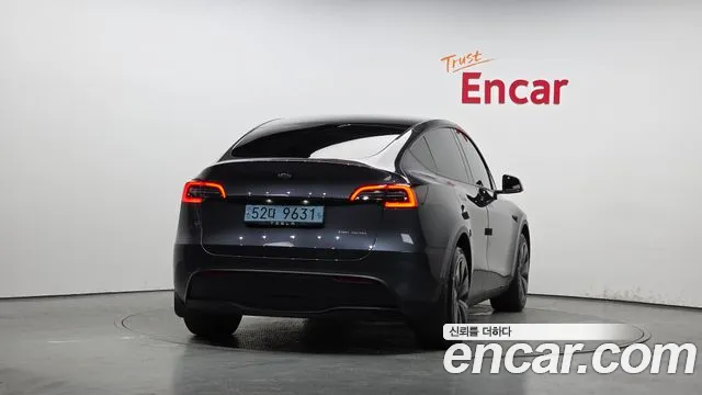 Tesla Model Y 2021