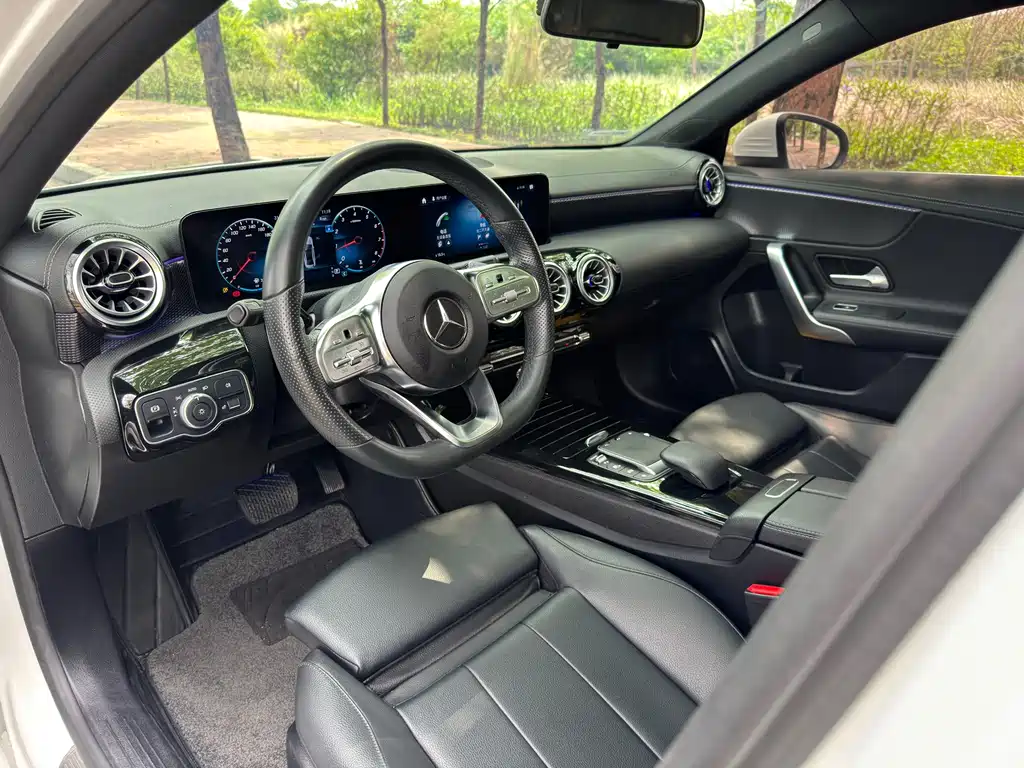 Mercedes-Benz A-Класс 2022