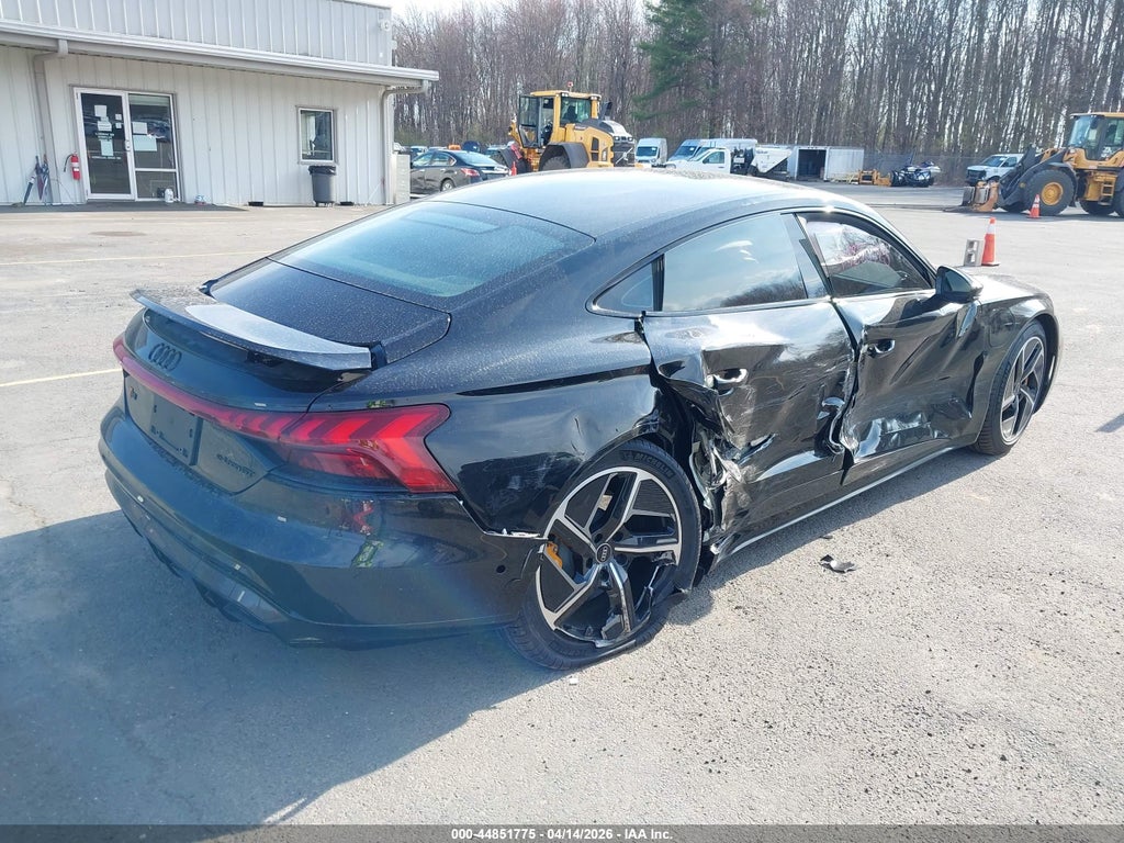 Audi RS e-tron GT 2023