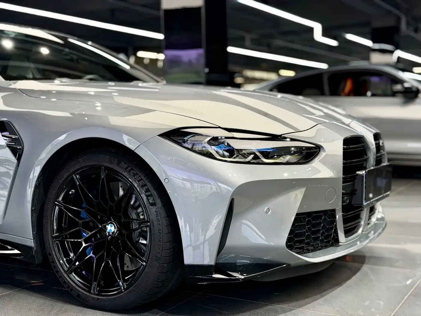 BMW M4 2023