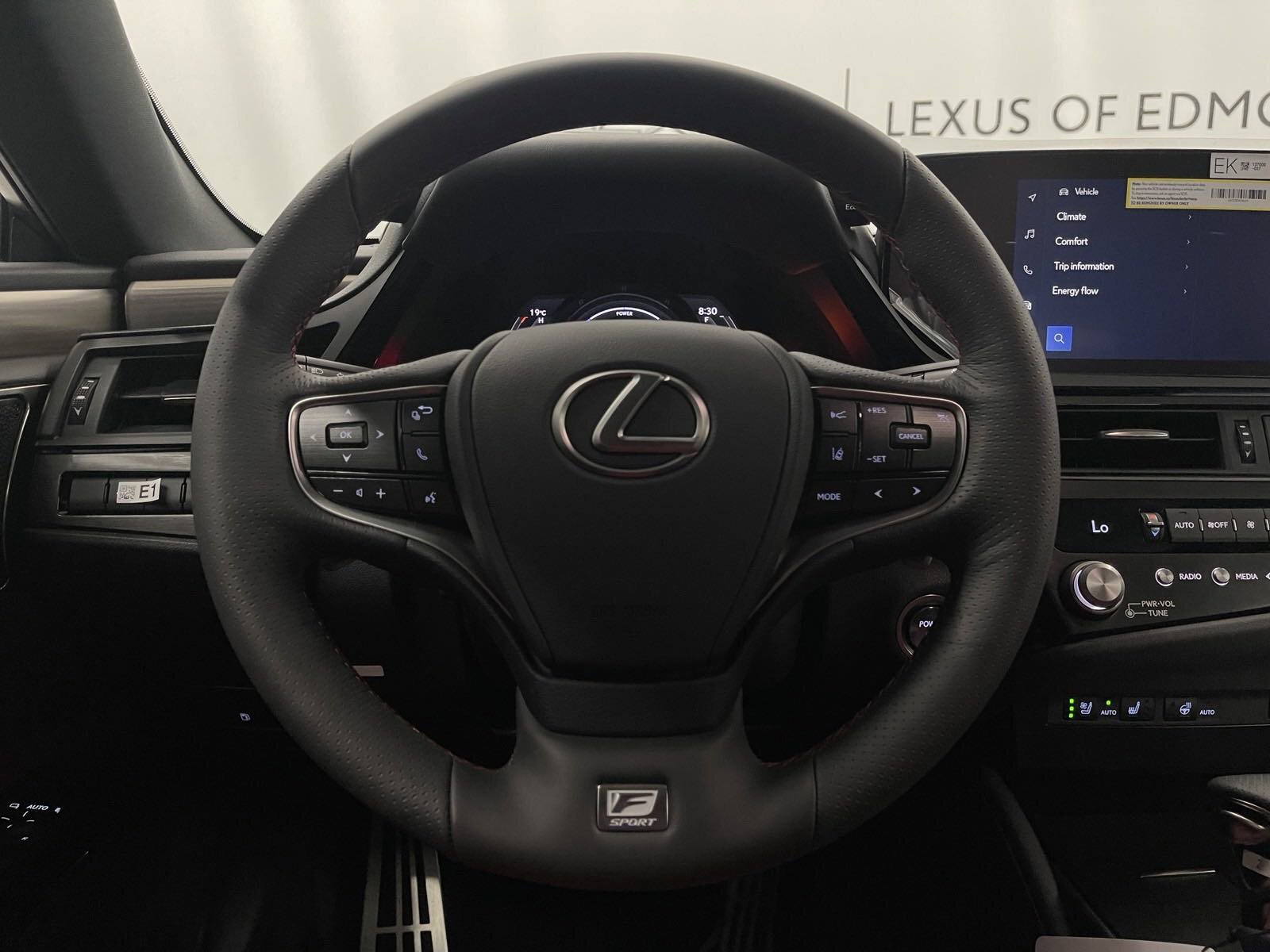 Lexus ES 2024