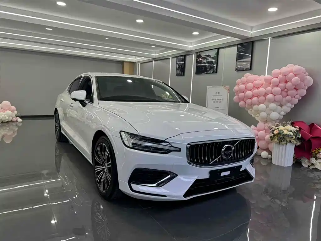 Volvo S60 2021