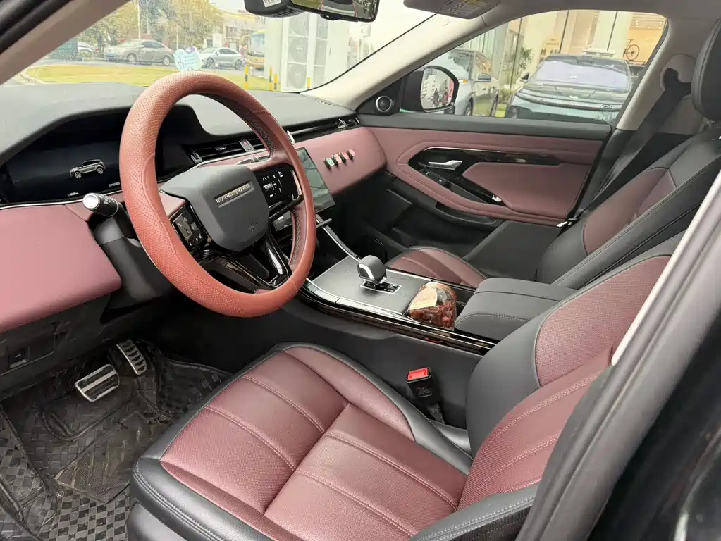 Land Rover Range Rover Evoque 2025