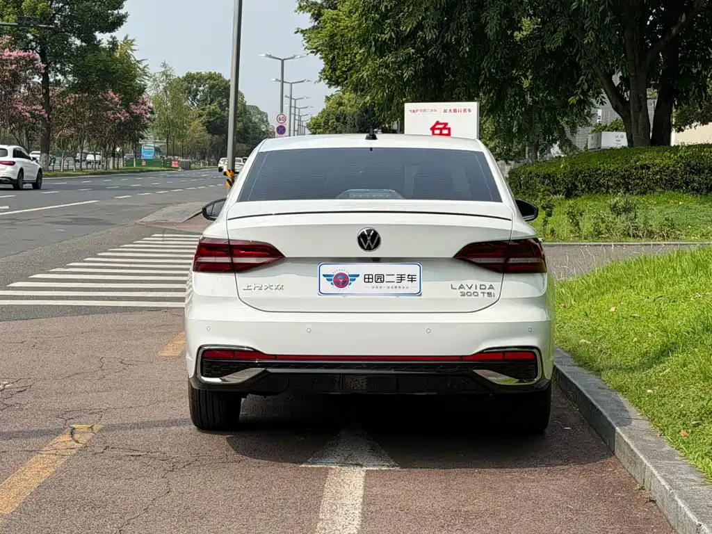 Volkswagen Lavida 2025
