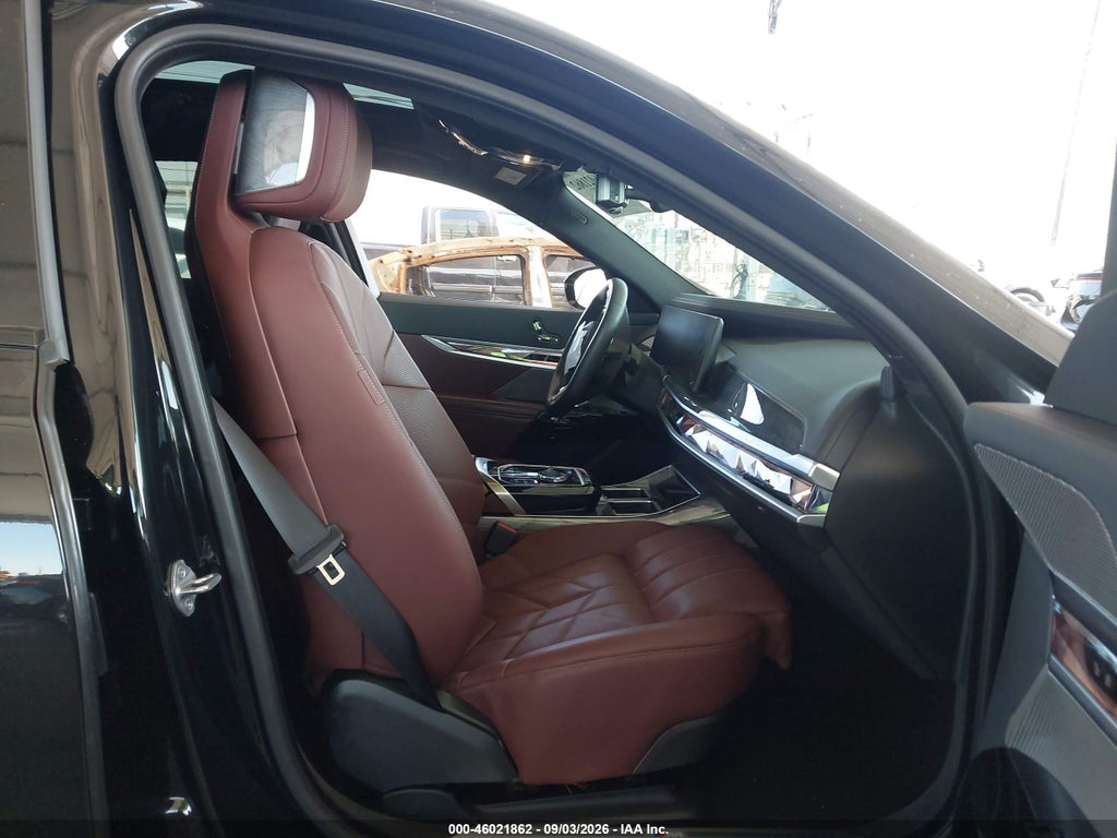 BMW i7 2024