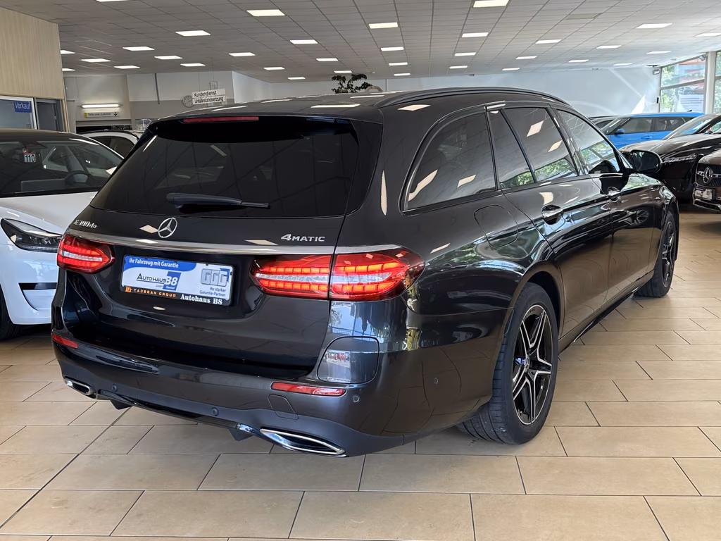 Mercedes-Benz E 300 2021