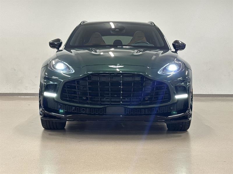 Aston Martin DBX 2024