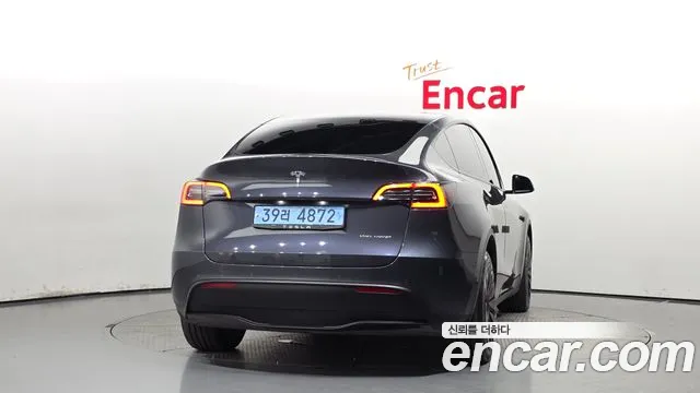 Tesla Model Y 2022