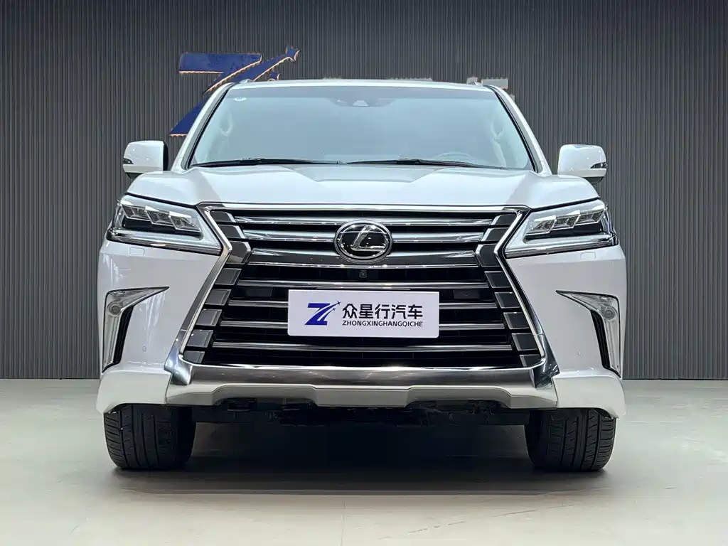 Lexus LX 2022