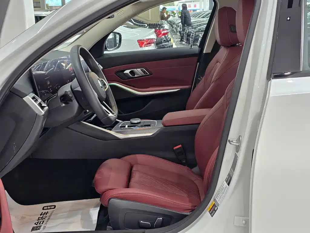 BMW i3 2024