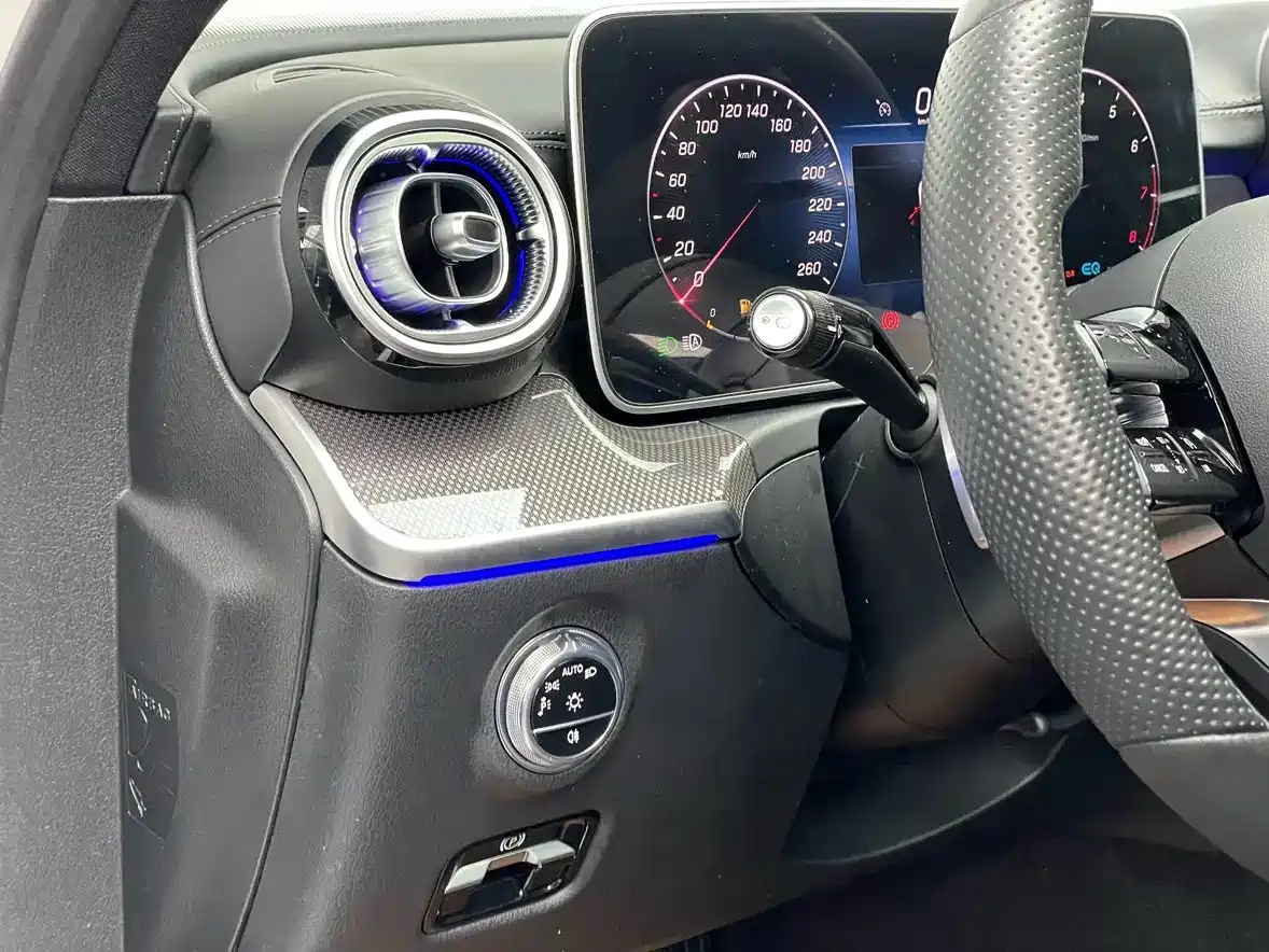 Mercedes-Benz C-Класс 2022