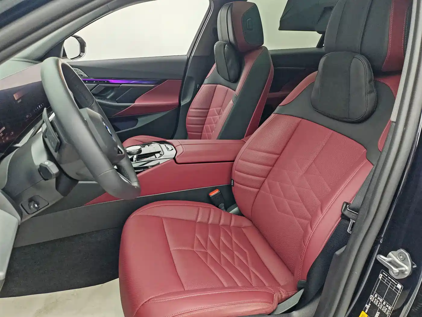 BMW i5 2025