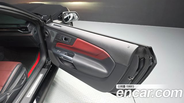 Ford Mustang 2024