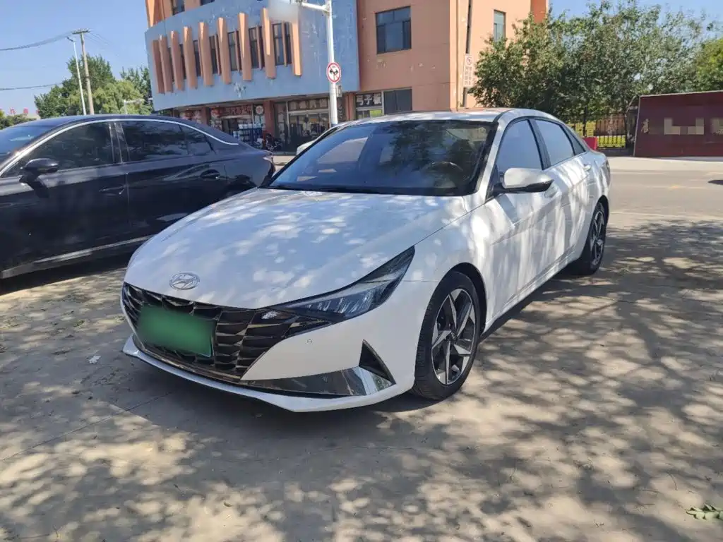 Hyundai Elantra 2021