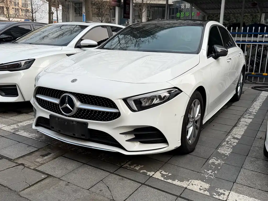 Mercedes-Benz A-Класс 2020