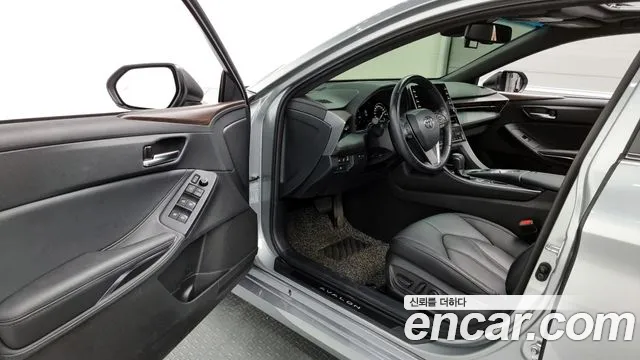 Toyota Avalon 2021