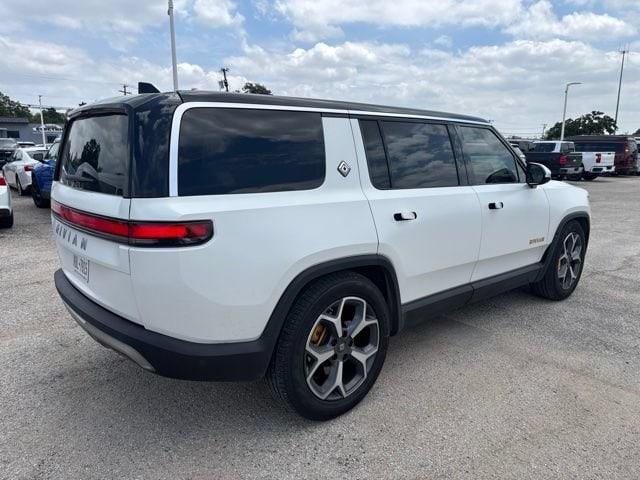 Rivian R1S 2023