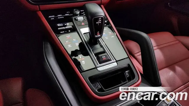 Porsche Cayenne 2021