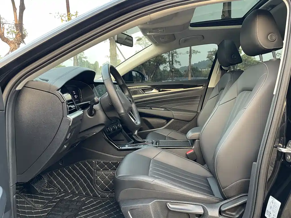 Volkswagen Passat 2023