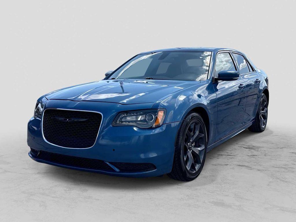 Chrysler 300 2023