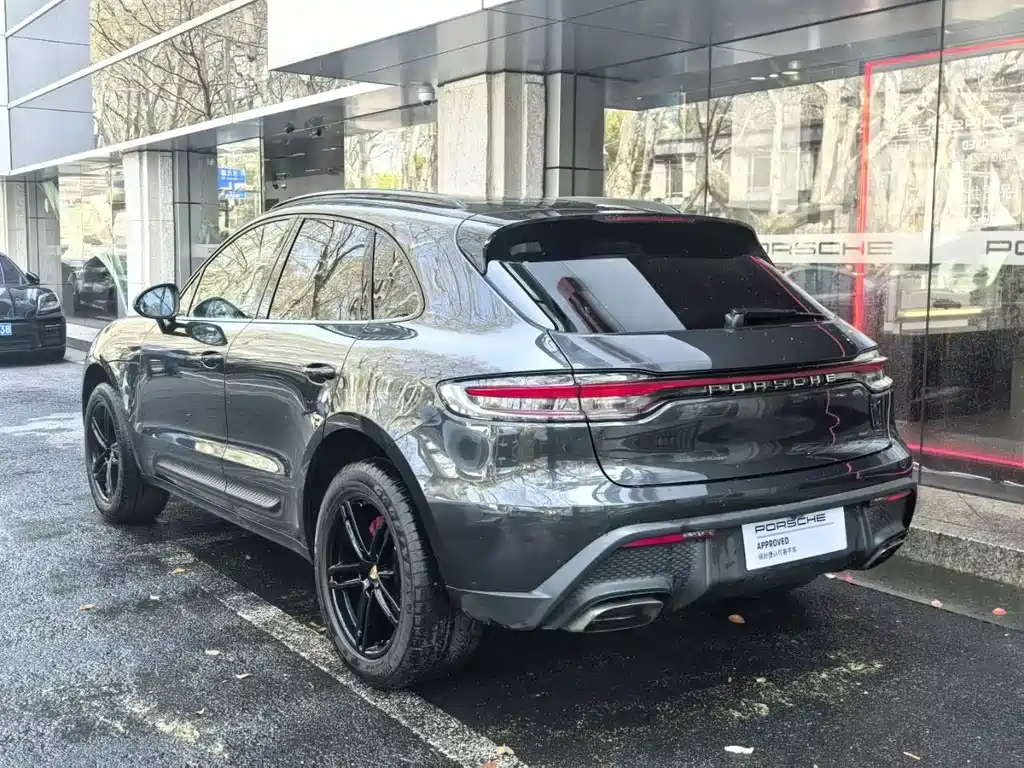 Porsche Macan 2024