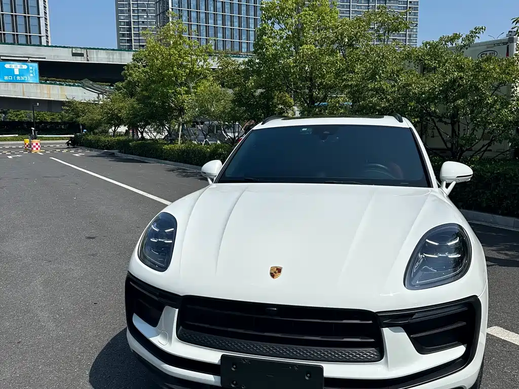 Porsche Macan 2022