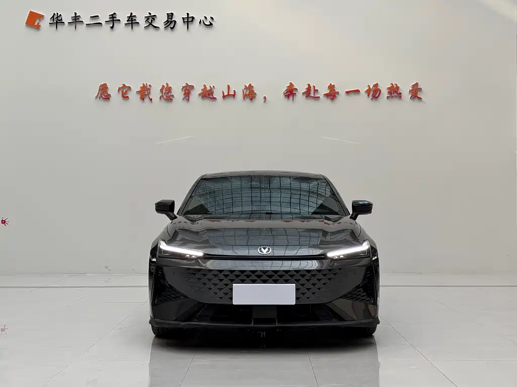 Changan UNI-V 2024