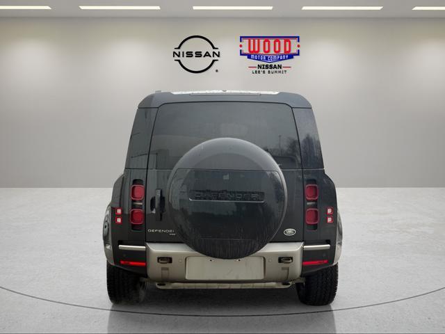 Land Rover Defender 2021