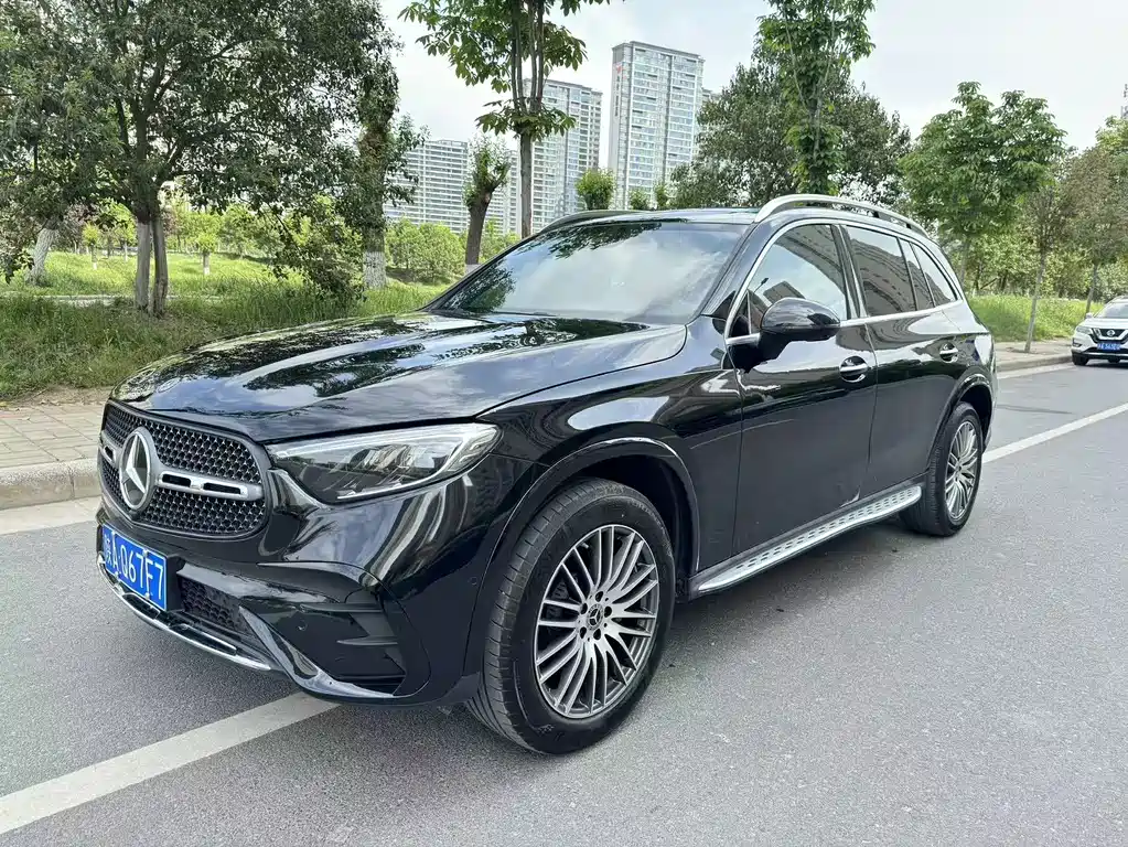 Mercedes-Benz GLC 2025