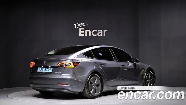 Tesla Model 3 2021