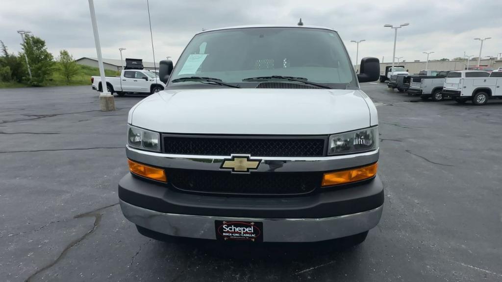 Chevrolet Express 2023
