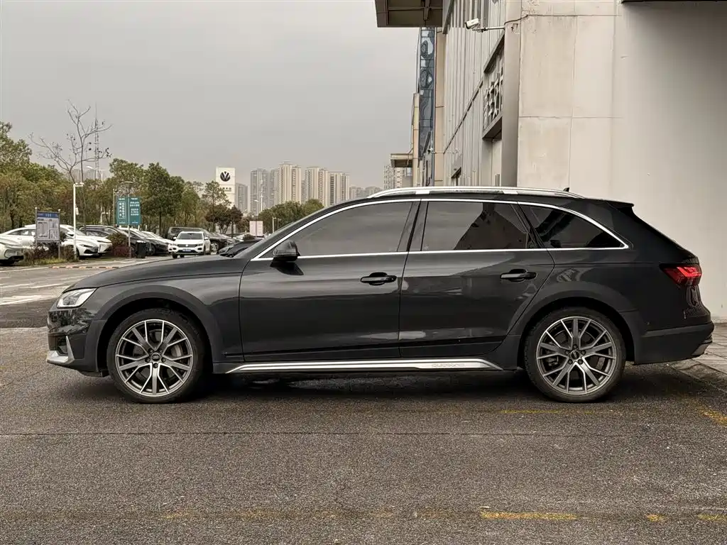Audi A4 2022